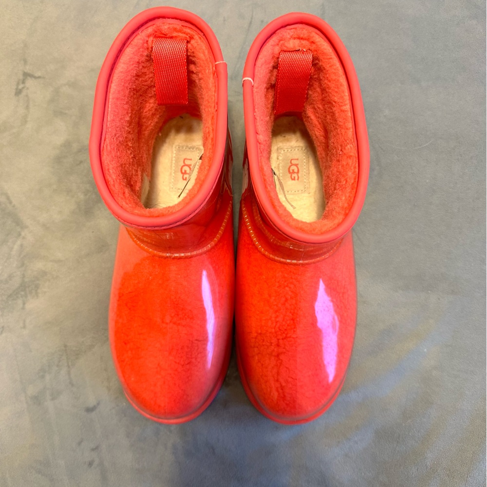UGG Women's Glossy Red Short Rain Boot - Picture 7 of 11